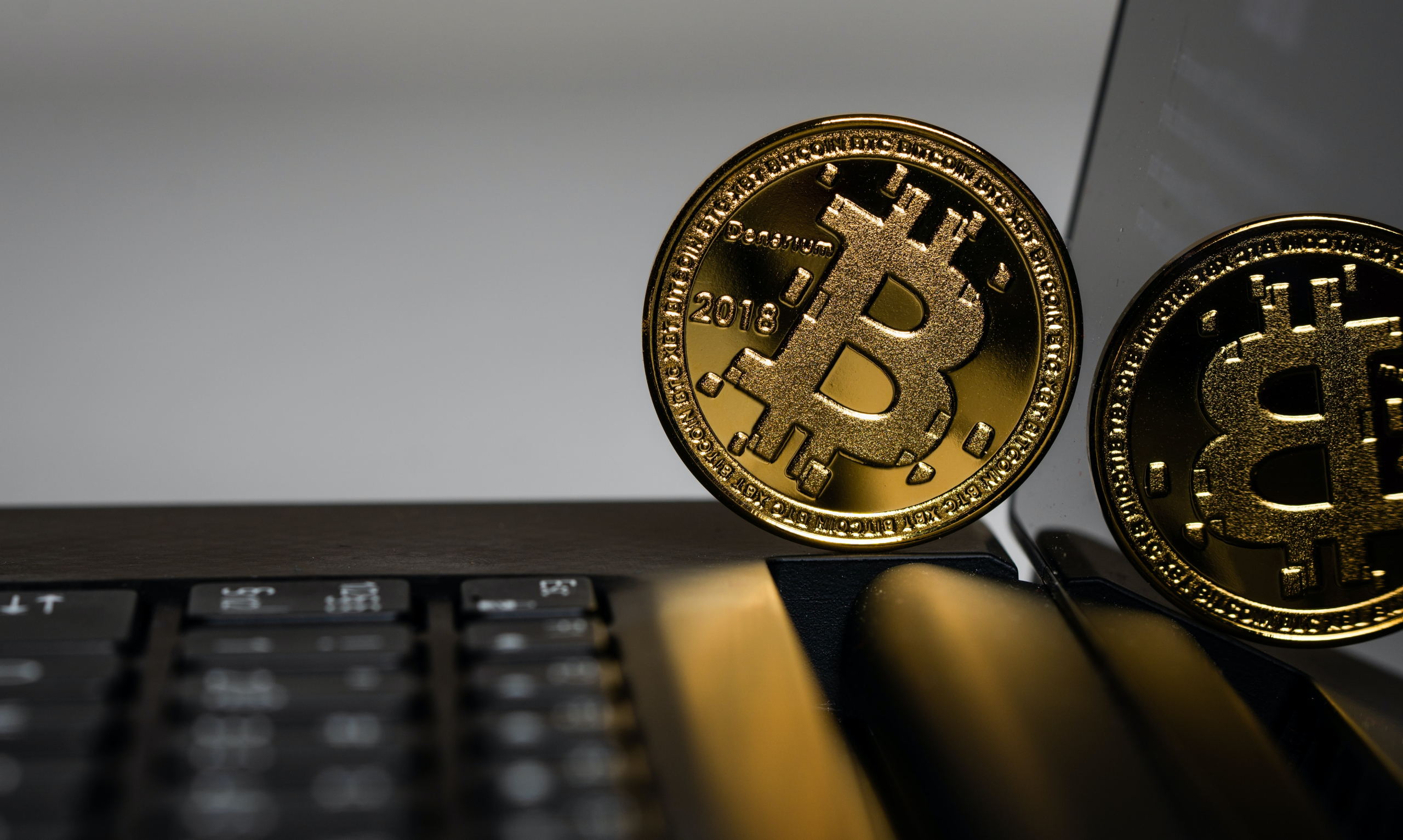 Bitcoin Investing: Is It a Good Investment and How Much Should I Invest ...